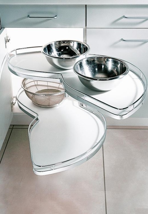 prawy biały 500.jpg