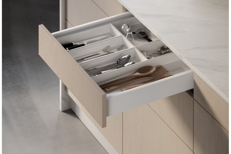 003_Axis_Pro_Kitchen.jpg